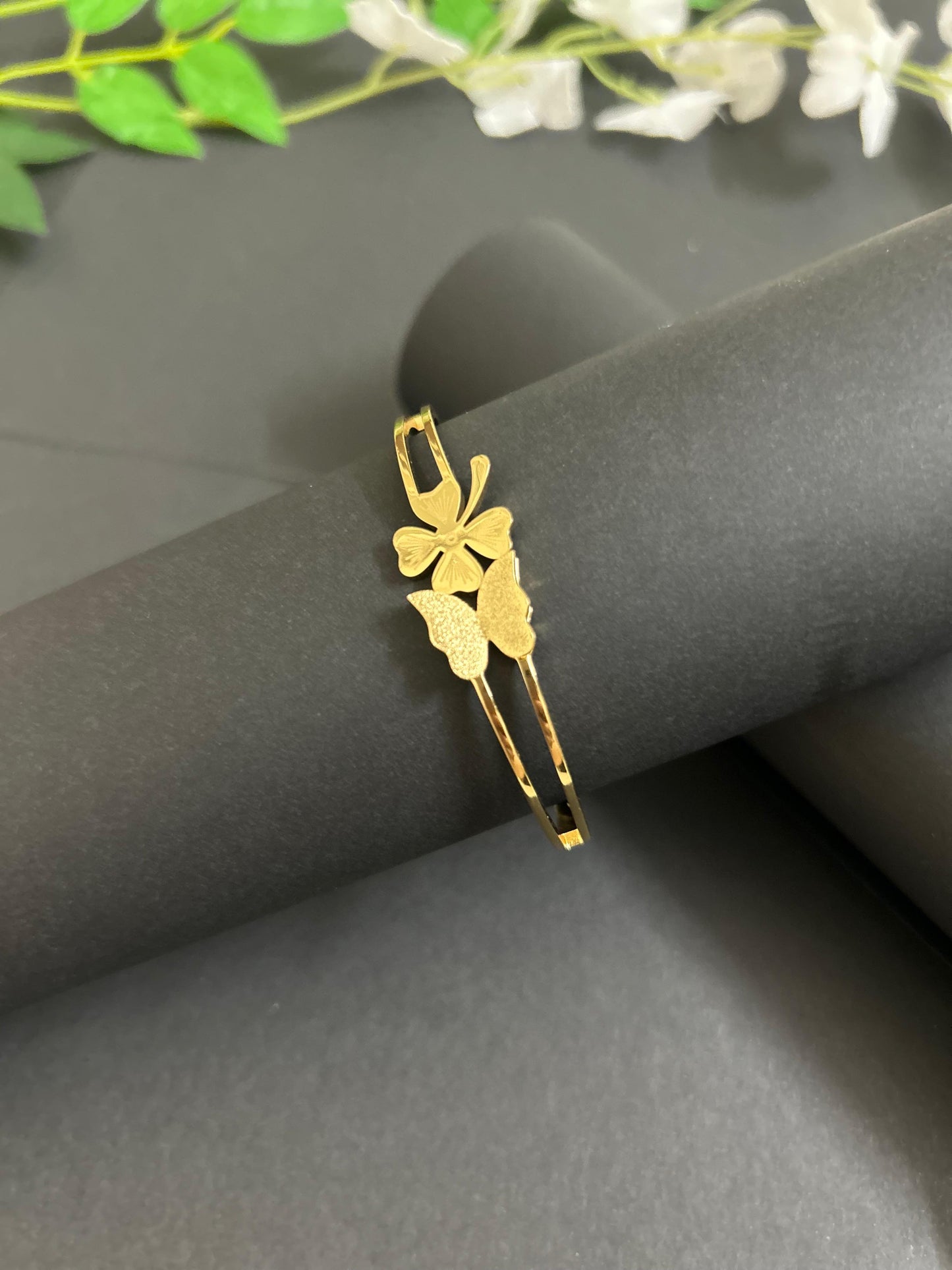 Elegant Kada with Butterfly & Floral Design