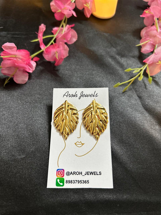 Leaf Motif Earrings